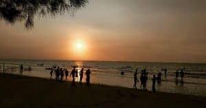 Pantai karang jahe rembang 5. 9 Tempat Wisata Di Rembang Paling Rekomended Buat Liburan Tempat Wisata Di Rembang
