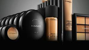 with s closed mac cosmetics