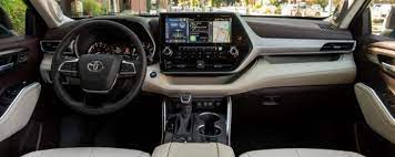 2022 toyota highlander interior