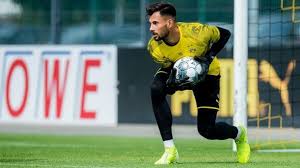 Bbc announcer not 30 seconds before the save talking about how simon might get a chance to be the hero again after that own goal. Sportmob Dortmund Keen On Replacing Burki With Athletic Bilbao S Unai Simon
