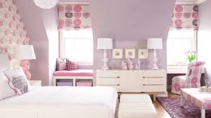 The best colors for glam bed sheets are light neutrals and feminine colors like dusty pink, ivory, or lavender. Small Bedroom Painting Ideas Paint Colors For Small Rooms Hgtv