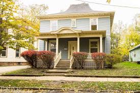 See more ideas about 1910 house, craftsman house, antique light fixtures. Nice House Circa 1910 In Illinois 145 000 The Old House Life