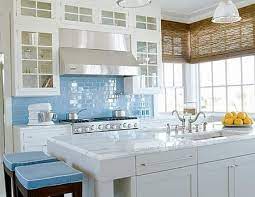 3 Reasons To Use Glass Tile In Your Kitchen