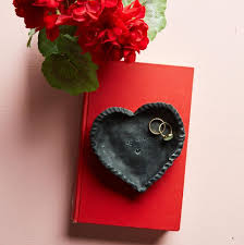 This valentine's day, whether you want to show your love for your partner, friends, or children, you can find a thoughtful and unique gift idea 31 unique valentine's day gift ideas for everyone in your life. 73 Best Valentine S Day Crafts Diy Valentine S Day Gifts