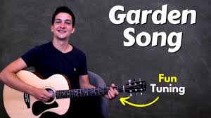 garden song phoebe bridgers guitar