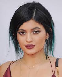 kylie jenner s party makeup tip to