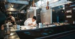 How to Choose the Right Commercial Kitchen Layout | Lightspeed