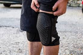 Dainese Trail Skins Kneepads Review Pinkbike