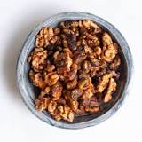 Can you bake with rancid walnuts?