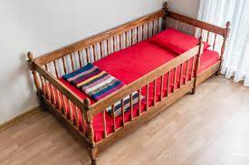 Montessori Floor Bed For Toddlers Pros