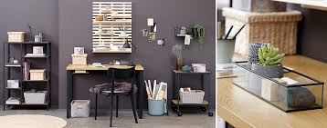 Home Office Décor With Room For Storage