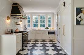 30 kitchens with checd floors