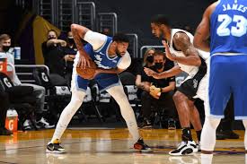San antonio spurs will visit los angeles lakers at staples center for the nba week 16 tuesday night game on february 4. Lakers Vs Spurs Final Score Starters Come Up Short Against San Antonio Silver Screen And Roll