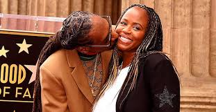 Just four months after their wedding, shante gave birth to the couple's second son, cordell broadus. Meet Snoop Dogg S Wife Shante Broadus Whom He Married Twice And His Three Children Hollywood Walk Of Fame Dogg Snoop Dogg