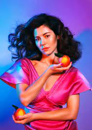 an interview with marina and the diamonds