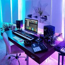 10 Modern Home Studio Setups That Nail