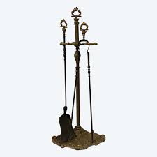 Old Fireplace Set In Bronze Antikeo