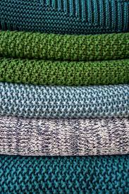 knitted vs woven fabrics at knipidee