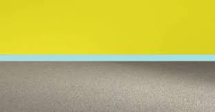 what color carpet goes with yellow walls