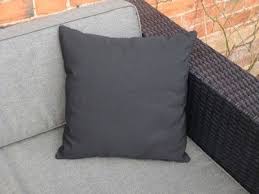 outdoor cushions to for your garden