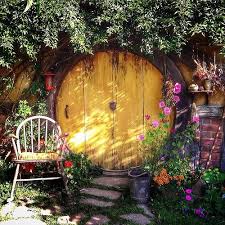 Hobbit House Small Backyard Gardens