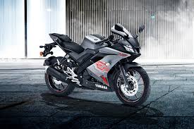 Also read and write reviews of yamaha r15 on mouthshut.com. Yamaha Yzf R15 V3 Thunder Grey Price Images Mileage Specs Features