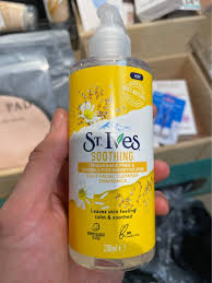 st ives soothing daily cleanser