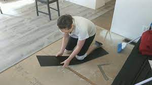 to cut lifeproof vinyl plank flooring