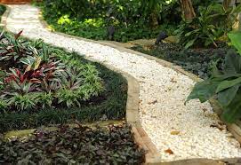 Garden Path Ideas Mulch Gravel