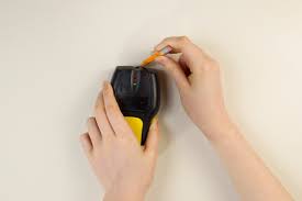 how to use a stud finder 7 easy steps