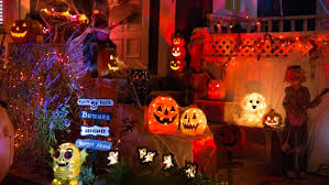 Shop halloween decorations and more at the home depot. Halloween Sale Save Big On Decorations And More For Next Year