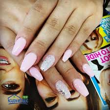 tuyển thợ nail northcote đưa rước