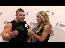 IFBB Pro Flex Lewis and IFBB Pro Stacey Oster-Thompson @ the 2010 Olympia -  YouTube