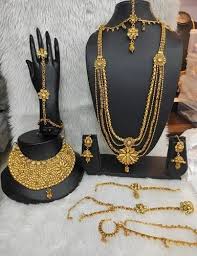 golden br bridal jewellery set for