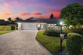 kings lake naples fl real estate