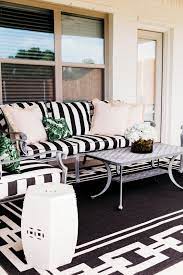 Chic Outdoor Pillows For 2019 Patio