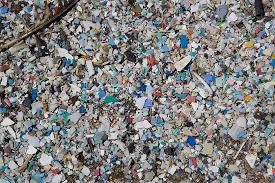 Résultat de recherche d'images pour "la quantité de déchets plastiques dans l’océan"