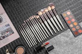 18 chagne gold makeup brush set