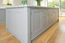 Light grey gloss kitchen with oak worktop offcuts officemax printing. Painted Shaker Kitchen Light Quartz Worktops White Shaker Kitchen Gray And White Kitchen Shaker Kitchen