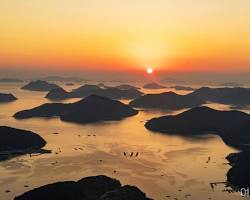 한산도 여행지 풍경, AI로 생성