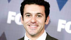 Fred Savage Dropped From The Wonder ...