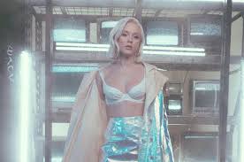 Ruin my life is the lead single from zara larsson's upcoming third studio album, and was released on october 18, 2018. Zara Larsson Premieres New Music Video For Ruin My Life Pm Studio World Wide Music News