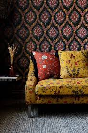living room wallpaper trends to take