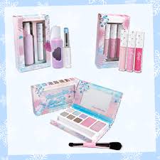 holly jolly giveaway n pretty