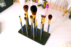 precision magnetic makeup brush set