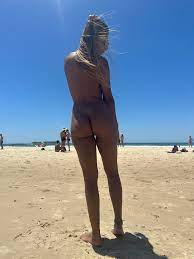 Warm frauen nackt am strand