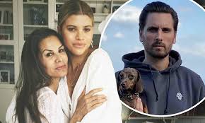 Getty actress nicole richie and her mother brenda richie. Sofia Richie S Mom Diane Reveals She Approves Of Really Good Guy Scott Disick Daily Mail Online