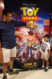 toy story 4 review paing
