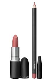 mac cosmetics trered kiss lip kit