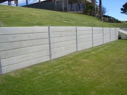 Retaining Wall Installations Premium